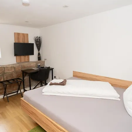 Garni Burg Waldenstein